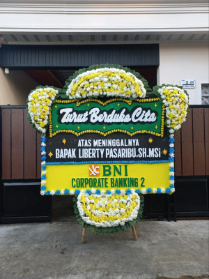 Papan Bunga Duka di Loceret