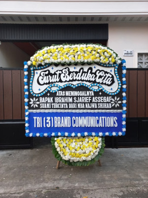 Papan Bunga Duka di Loceret